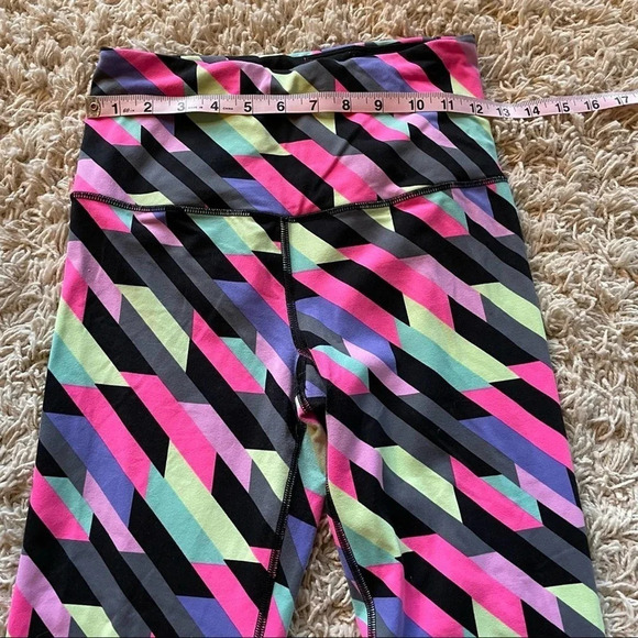 Victorias Secret Sport knockout Tight Leggings Size S Multicolor Neon 6718 - Picture 3 of 8